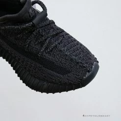 HypeYourBeast Adidas Yeezy Boost 350 V2 'Static Black Reflective' (Infant)