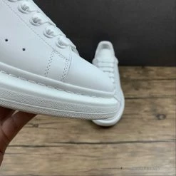 HypeYourBeast Alexander McQueen White / Purple A. Mcqueen 19 HypeYourBeast Alexander McQueen White / Purple A. Mcqueen