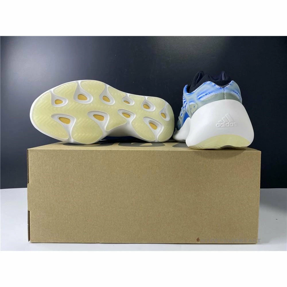 Hypeyourbeast Adidas Yeezy 700 V3 'Arzareth' 6 Hypeyourbeast Adidas Yeezy 700 V3 'Arzareth'