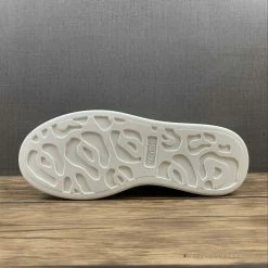 HypeYourBeast Alexander McQueen White / Gold