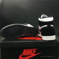 Hypeyourbeast Jordan 1 High OG
