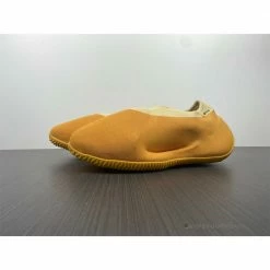 HypeYourBeast Yeezy Knit Runner