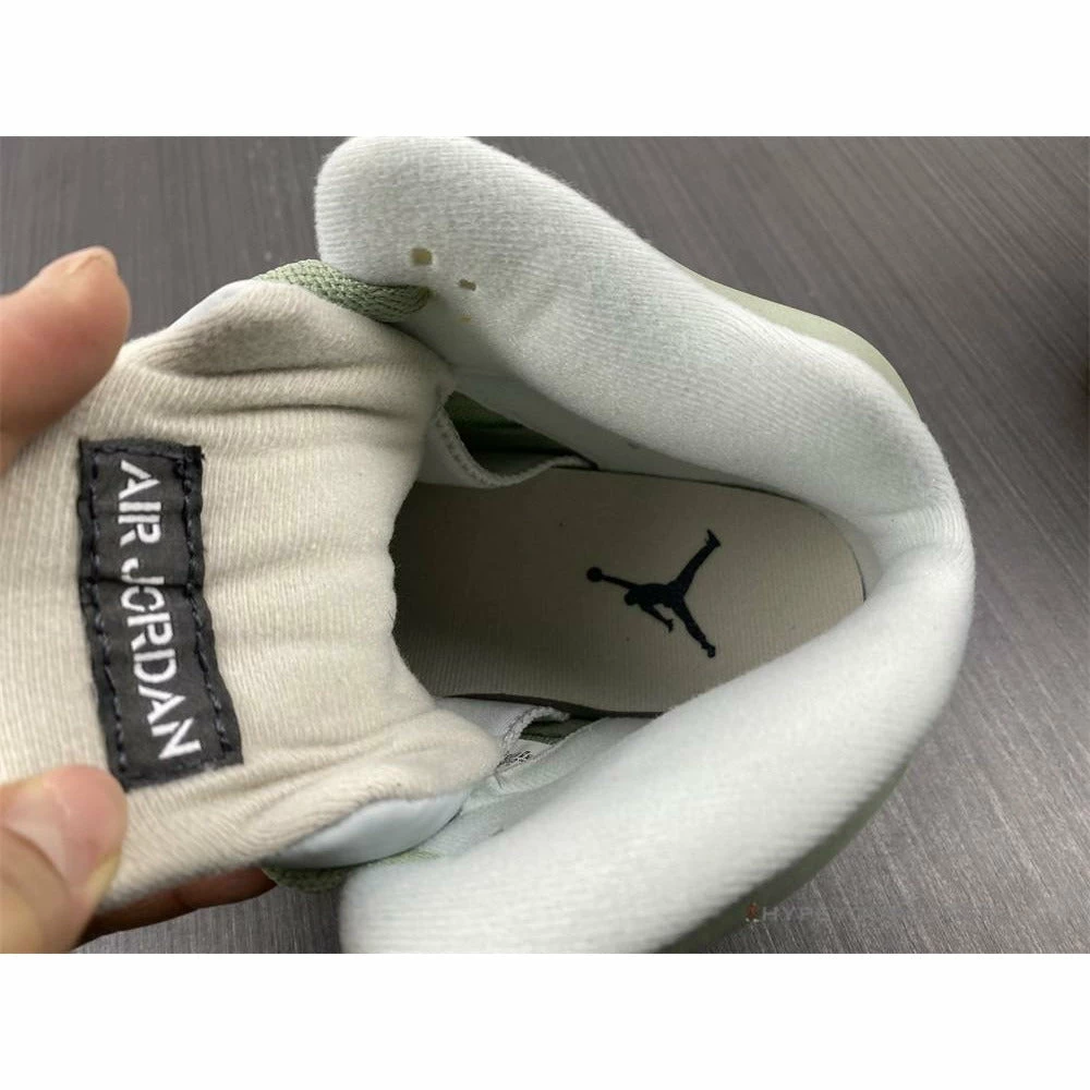 HypeYourBeast Air Jordan 5 'Jade Horizon' 10 HypeYourBeast Air Jordan 5 'Jade Horizon'