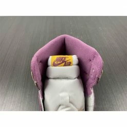 Hypeyourbeast Air Jordan 1 High OG 'Brotherhood' 29 Hypeyourbeast Air Jordan 1 High OG 'Brotherhood'