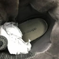 Hypeyourbeast Yeezy Boost 750 Black / White / Supreme 34 Hypeyourbeast Yeezy Boost 750 Black / White / Supreme