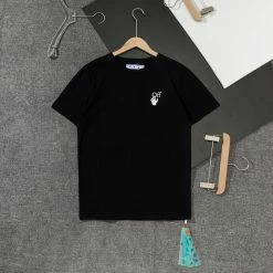 Hypeyourbeast OFF-WHITE Gradient Classic Cross Arrow Tee Shirt 'BLACK'