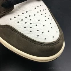 Hypeyourbeast Travis Scott X Air Jordan 1 Retro High OG 'Mocha' 43 Hypeyourbeast Travis Scott X Air Jordan 1 Retro High OG 'Mocha'