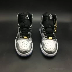 Hypeyourbeast Air Jordan 1 High 'Pass The Torch' 33 Hypeyourbeast Air Jordan 1 High 'Pass The Torch'