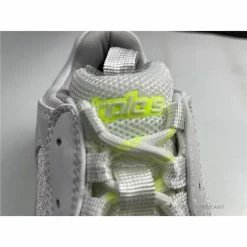 HypeYourBeast BCG Triple S White Neon Yellow Balenciaga Triple S 21 HypeYourBeast BCG Triple S White Neon Yellow Balenciaga Triple S