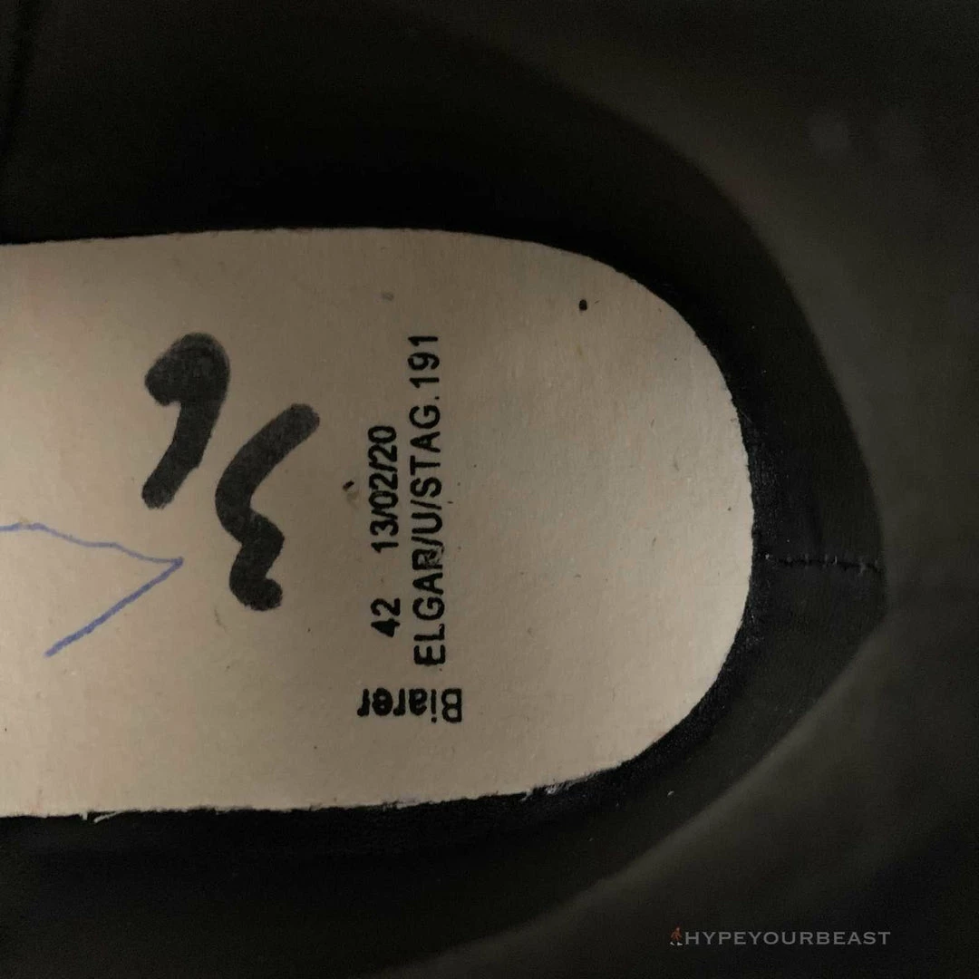 HypeYourBeast Alexander McQueen Black / Black / White A. Mcqueen 10 HypeYourBeast Alexander McQueen Black / Black / White A. Mcqueen