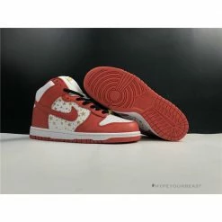Hypeyourbeast Nike Dunk High X Supreme Red