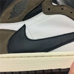 Hypeyourbeast Travis Scott X Air Jordan 1 Retro High OG 'Mocha' 45 Hypeyourbeast Travis Scott X Air Jordan 1 Retro High OG 'Mocha'