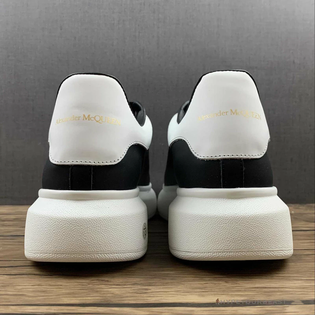 HypeYourBeast Alexander McQueen Black / Black / White A. Mcqueen 11 HypeYourBeast Alexander McQueen Black / Black / White A. Mcqueen