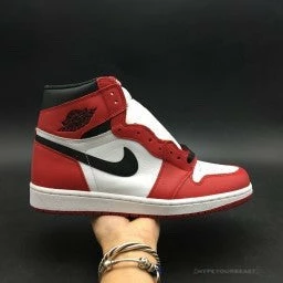 HypeYourBeast Air Jordan 1 Retro High OG 'Chicago' 5 HypeYourBeast Air Jordan 1 Retro High OG 'Chicago'