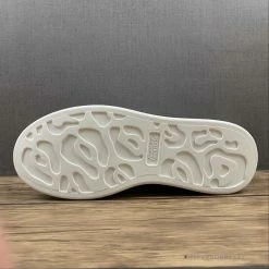 HypeYourBeast Alexander McQueen White / Green A. Mcqueen 24 HypeYourBeast Alexander McQueen White / Green A. Mcqueen