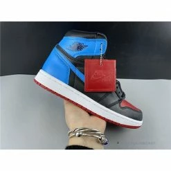 Hypeyourbeast Air Jordan 1 High 'UNC To Chicago'