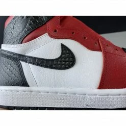 Hypeyourbeast Air Jordan 1 Retro High Snake Chicago Satin