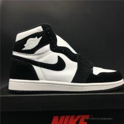 Hypeyourbeast Jordan 1 High OG