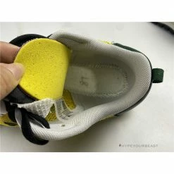 Hypeyourbeast Sacai X Nike Pegasus Vaporfly Green 26 Hypeyourbeast Sacai X Nike Pegasus Vaporfly Green