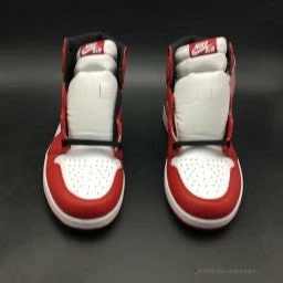 HypeYourBeast Air Jordan 1 Retro High OG 'Chicago' 14 HypeYourBeast Air Jordan 1 Retro High OG 'Chicago'