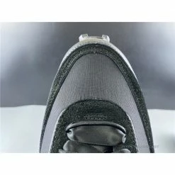 Hypeyourbeast Nike LD Waffle Sacai Daybreak Black