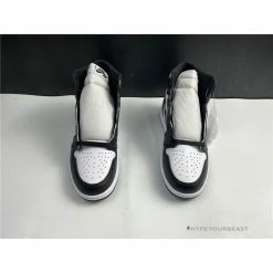 Hypeyourbeast Air Jordan 1 Retro High OG 'Black White' 23 Hypeyourbeast Air Jordan 1 Retro High OG 'Black White'