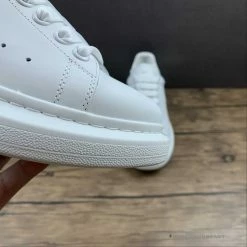 HypeYourBeast Alexander McQueen White / Green A. Mcqueen 25 HypeYourBeast Alexander McQueen White / Green A. Mcqueen