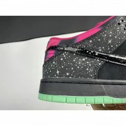 Hypeyourbeast Nike SB Dunk Low Premium Anthracite/Black-Pink Force Crystal Mint