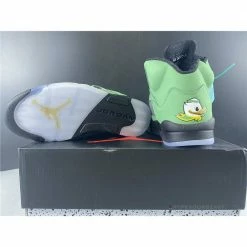 Hypeyourbeast Air Jordan 5 Retro Oregon Ducks 22 Hypeyourbeast Air Jordan 5 Retro Oregon Ducks