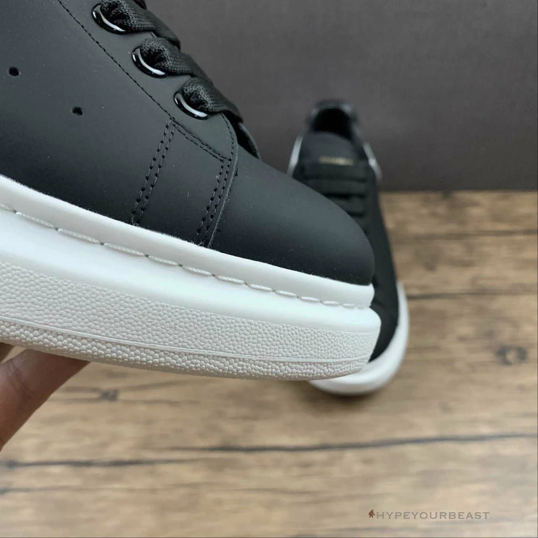 HypeYourBeast Alexander McQueen Black / Black / White A. Mcqueen 4 HypeYourBeast Alexander McQueen Black / Black / White A. Mcqueen