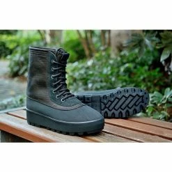 Hypeyourbeast Adidas Yeezy 950 Black