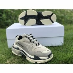 Hypeyourbeast BCG Triple S Vanille Balenciaga
