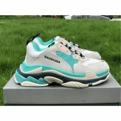 Hypeyourbeast BCG Triple S White Green Balenciaga Triple S 10 Hypeyourbeast BCG Triple S White Green Balenciaga Triple S