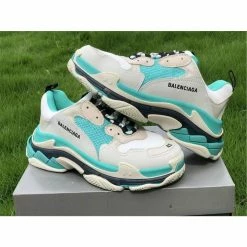Hypeyourbeast BCG Triple S White Green Balenciaga Triple S 14 Hypeyourbeast BCG Triple S White Green Balenciaga Triple S