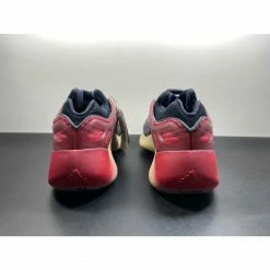 Hypeyourbeast Adidas Yeezy 700 V3 'Fade Carbon'