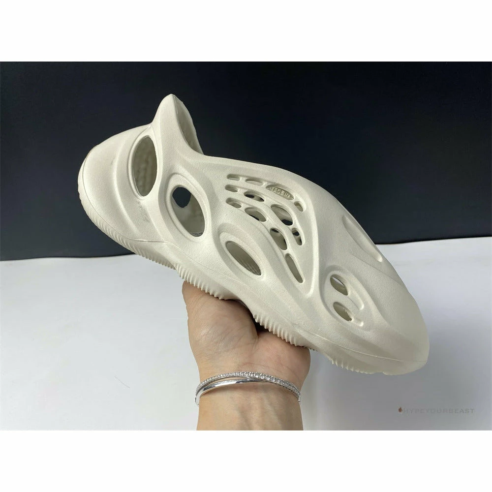 Hypeyourbeast Yeezy Foam Runner Sand 5 Hypeyourbeast Yeezy Foam Runner Sand
