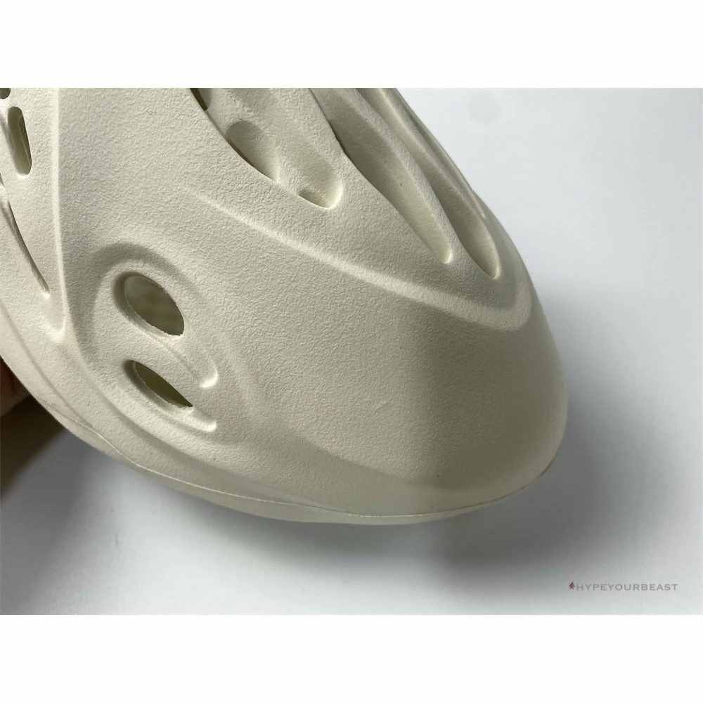 Hypeyourbeast Yeezy Foam Runner Sand 10 Hypeyourbeast Yeezy Foam Runner Sand