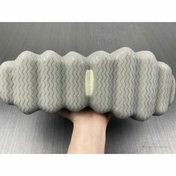 Hypeyourbeast Adidas Yeezy 400 'Coconut Grey'