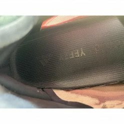 Hypeyourbeast Adidas Yeezy 700 V3 'Fade Carbon'