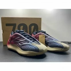 Hypeyourbeast Adidas Yeezy 700 V3 'Fade Carbon'