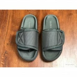 Hypeyourbeast Yeezy Season 6 Slide Black