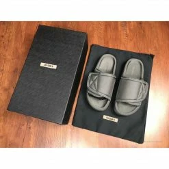 Hypeyourbeast Yeezy Season 6 Slide Black