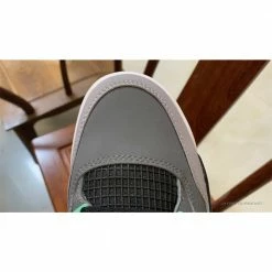 Hypeyourbeast Air Jordan 4 Retro 'Green Glow' 19 Hypeyourbeast Air Jordan 4 Retro 'Green Glow'