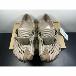 Hypeyourbeast Crocs Pollex Clog By Salehe Bembury Menemsha Brown Slides 18 Hypeyourbeast Crocs Pollex Clog By Salehe Bembury Menemsha Brown Slides