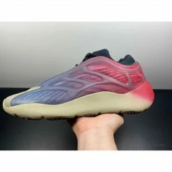 Hypeyourbeast Adidas Yeezy 700 V3 'Fade Carbon'