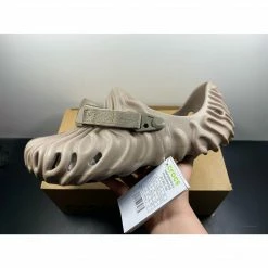 Hypeyourbeast Crocs Pollex Clog By Salehe Bembury Menemsha Brown Slides 21 Hypeyourbeast Crocs Pollex Clog By Salehe Bembury Menemsha Brown Slides