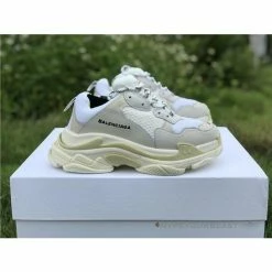 Hypeyourbeast BCG Triple S Sneakers Cream / White Balenciaga 18 Hypeyourbeast BCG Triple S Sneakers Cream / White Balenciaga