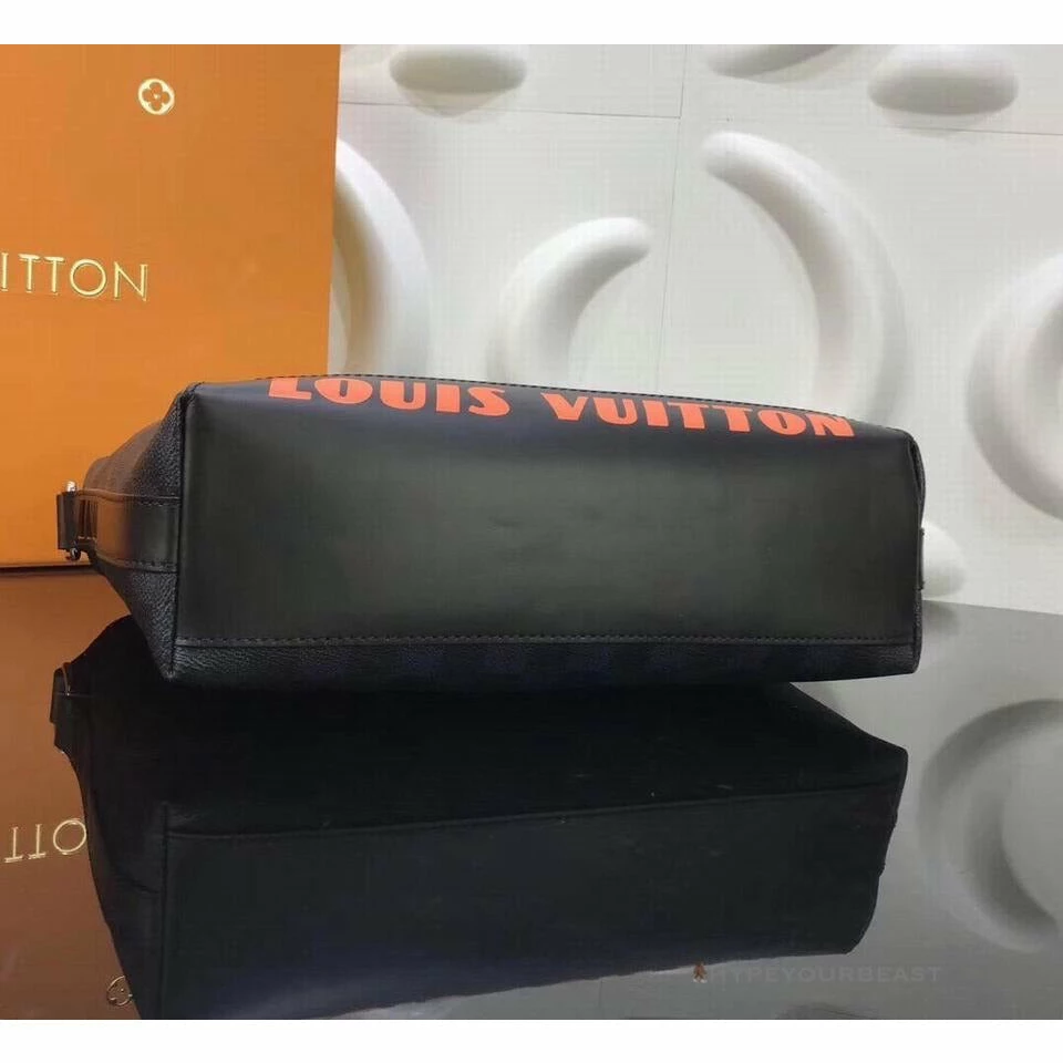 Hypeyourbeast DAMIER COBALT RACE DISCOVERY MESSENGER PM 6 Hypeyourbeast DAMIER COBALT RACE DISCOVERY MESSENGER PM