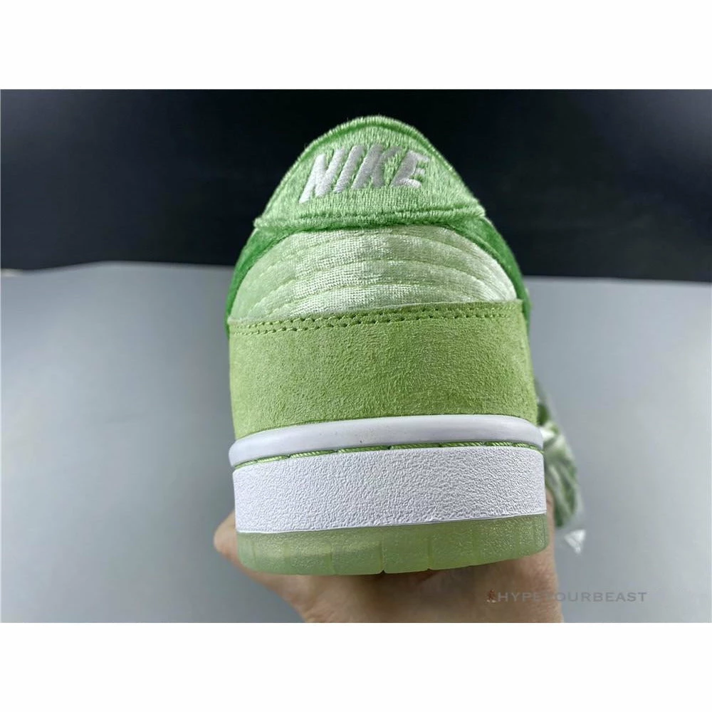 Hypeyourbeast Nike SB Dunk Low 'Strange Love Green' 6 Hypeyourbeast Nike SB Dunk Low 'Strange Love Green'