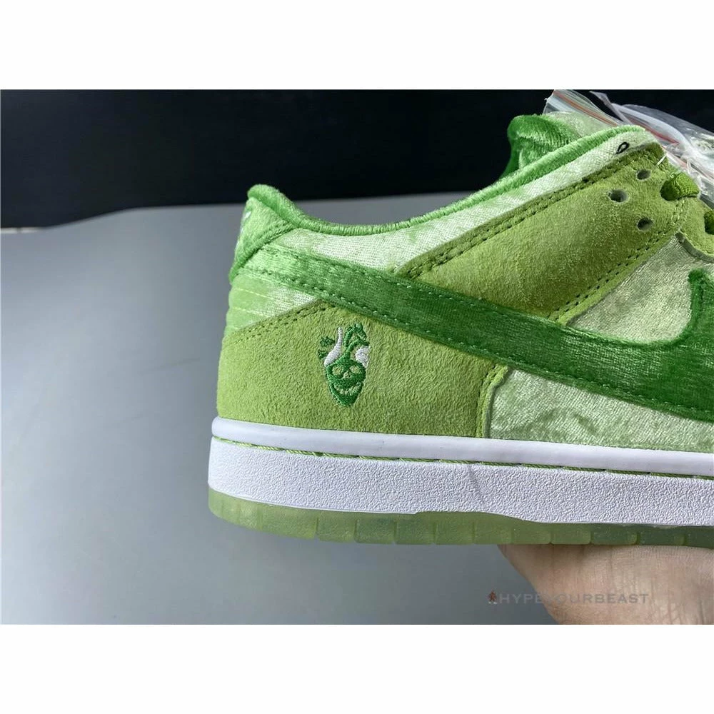 Hypeyourbeast Nike SB Dunk Low 'Strange Love Green' 7 Hypeyourbeast Nike SB Dunk Low 'Strange Love Green'